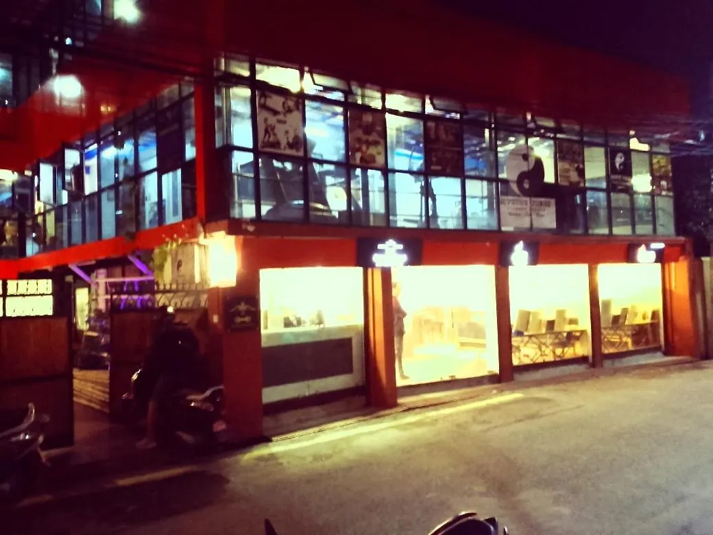 Mystic Vibes Fitness- Commune Katmandu 0*,