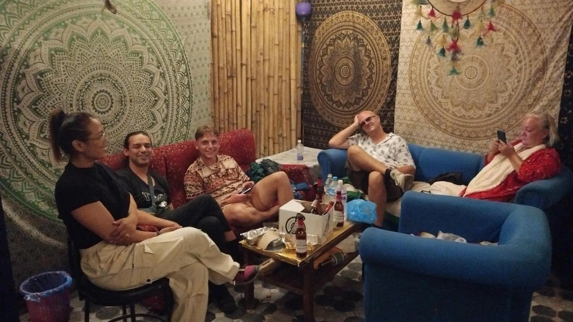 Hostel Mystic Vibes Fitness- Commune Katmandu Nepal