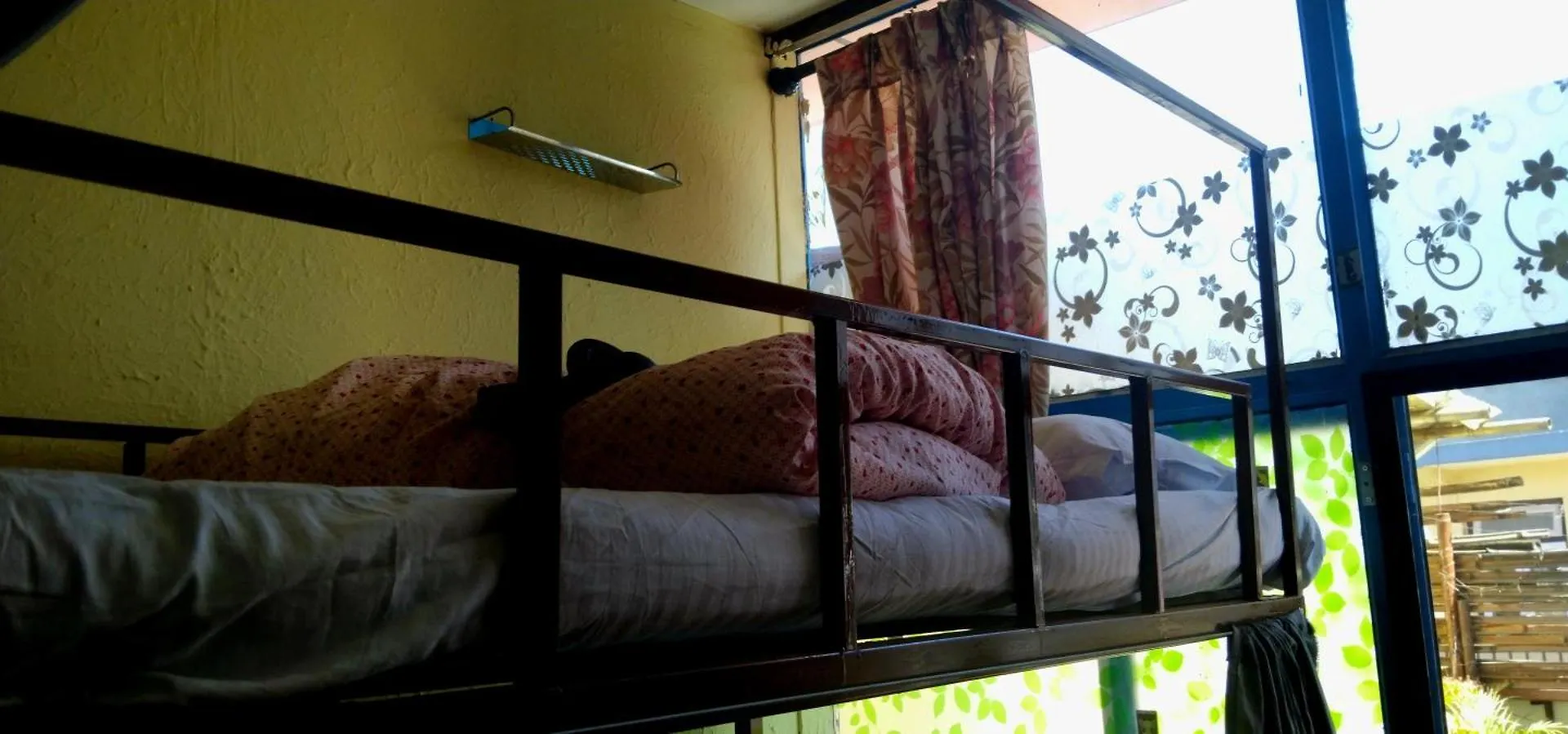 Hostel Mystic Vibes Fitness- Commune Katmandu Nepal